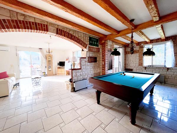 Maison contemporaine avec piscine