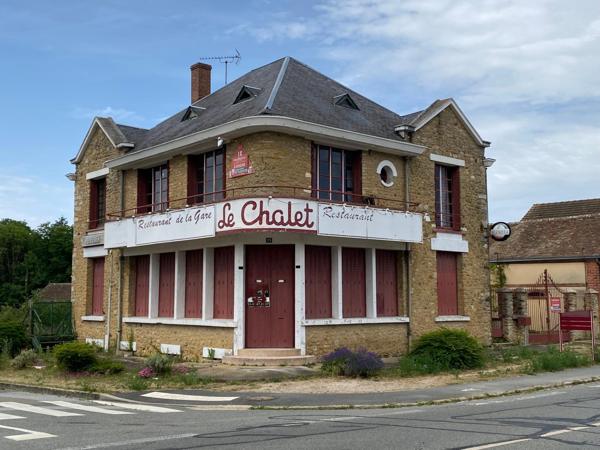 Immeuble à BONNETABLE, 72110 - 183m²