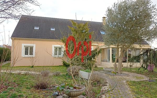 Maison à vendre    6 pièces •  Montoire-sur-le-Loir