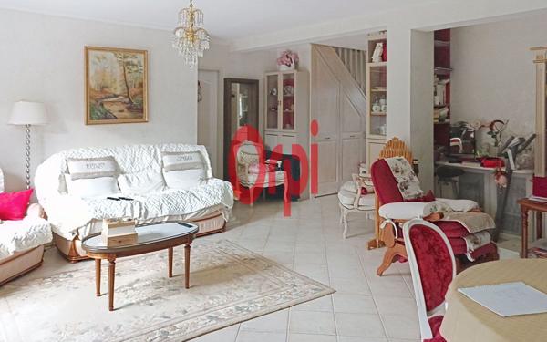 Maison à vendre    6 pièces •  Montoire-sur-le-Loir