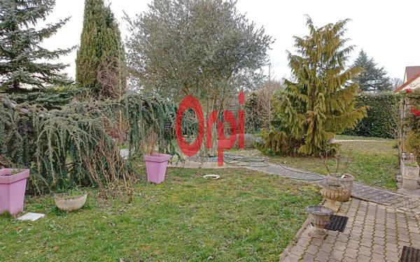 Maison à vendre    6 pièces •  Montoire-sur-le-Loir