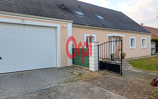 Maison à vendre    6 pièces •  Montoire-sur-le-Loir