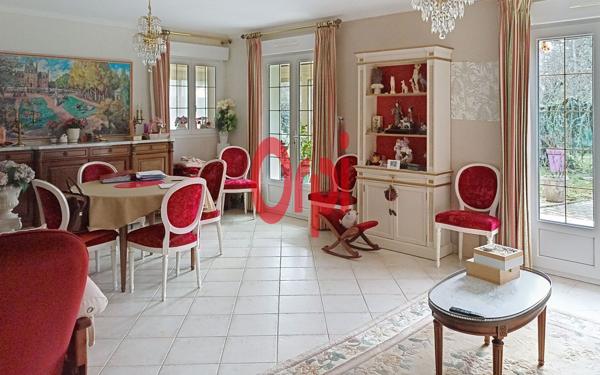 Maison à vendre    6 pièces •  Montoire-sur-le-Loir