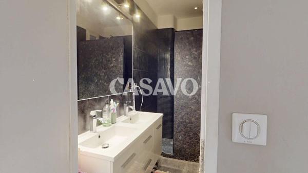 Vente Appartement 4 pièces de 108m² - 13006 Marseille