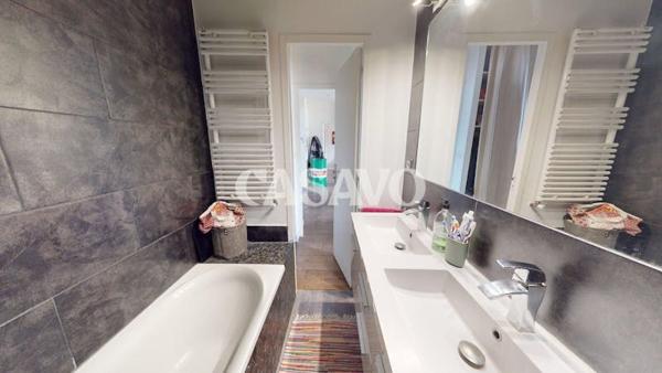 Vente Appartement 4 pièces de 108m² - 13006 Marseille