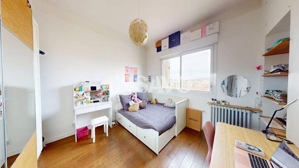 Vente Appartement 4 pièces de 108m² - 13006 Marseille