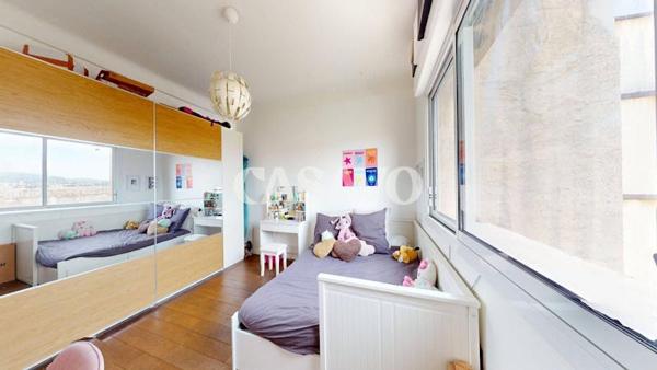Vente Appartement 4 pièces de 108m² - 13006 Marseille