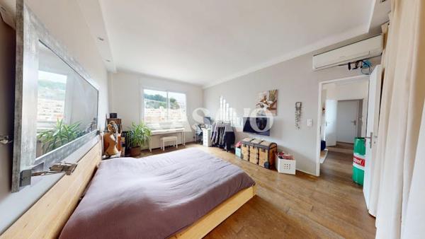 Vente Appartement 4 pièces de 108m² - 13006 Marseille
