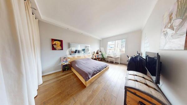 Vente Appartement 4 pièces de 108m² - 13006 Marseille