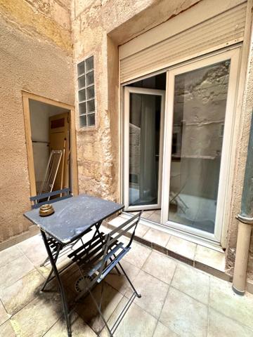 À VENDRE - BORDEAUX SAINT-MICHEL - studio avec terrasse