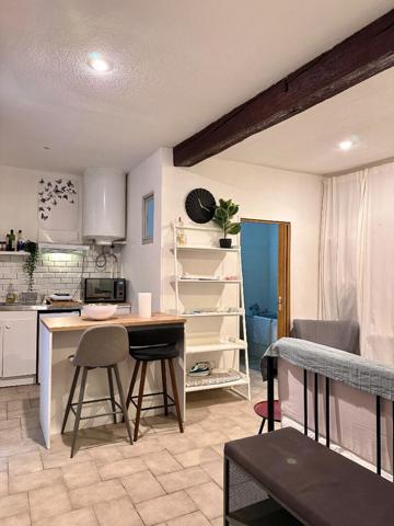 À VENDRE - BORDEAUX SAINT-MICHEL - studio avec terrasse