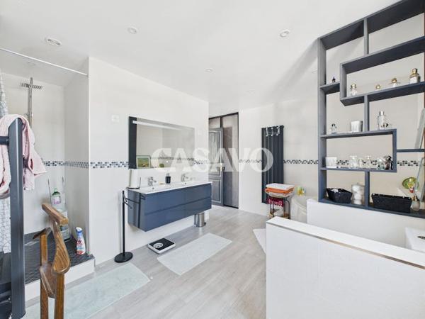 Vente Maison 6 pièces de 226m² - 95410 Groslay