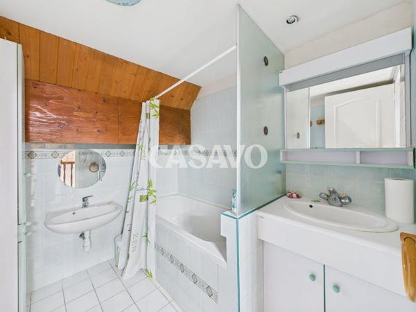 Vente Maison 6 pièces de 226m² - 95410 Groslay