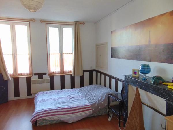 Maison en pierre, 3 chambres, La Carneille bourg