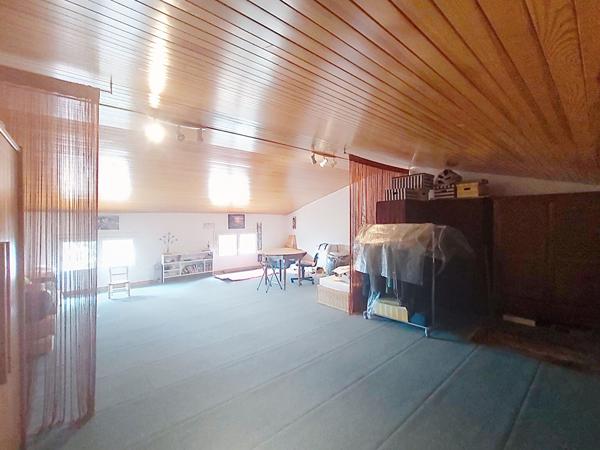 Villa La Seyne Sur Mer de 8 pièces de 221 m² avec piscine et garage sur un terrain de 886 m2