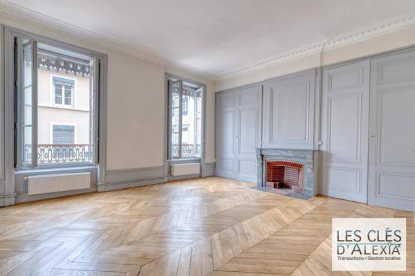 LYON 2e AINAY 107 m² – Ainay – Grand T3 avec potentiel T4