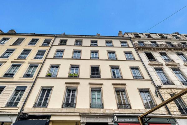 LYON 2e AINAY 107 m² – Ainay – Grand T3 avec potentiel T4