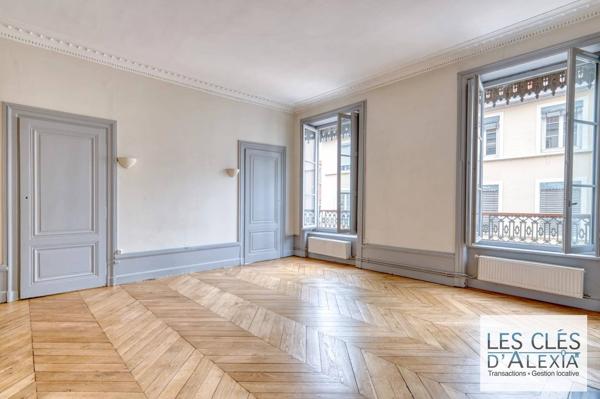LYON 2e AINAY 107 m² – Ainay – Grand T3 avec potentiel T4