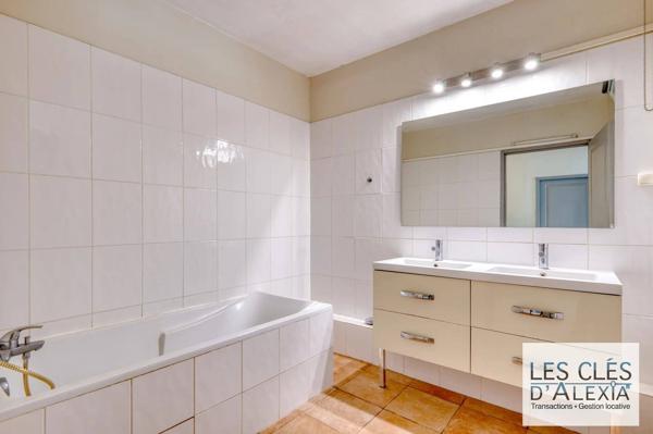 LYON 2e AINAY 107 m² – Ainay – Grand T3 avec potentiel T4