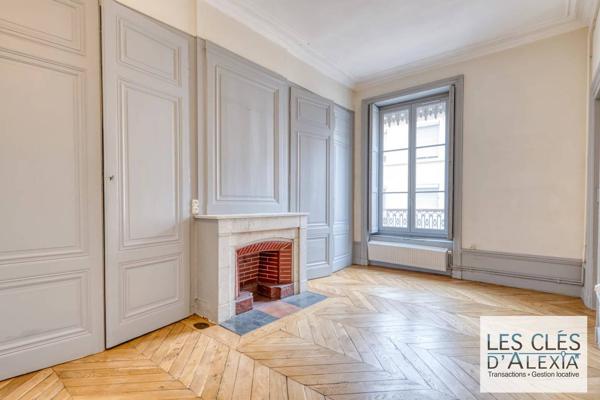 LYON 2e AINAY 107 m² – Ainay – Grand T3 avec potentiel T4