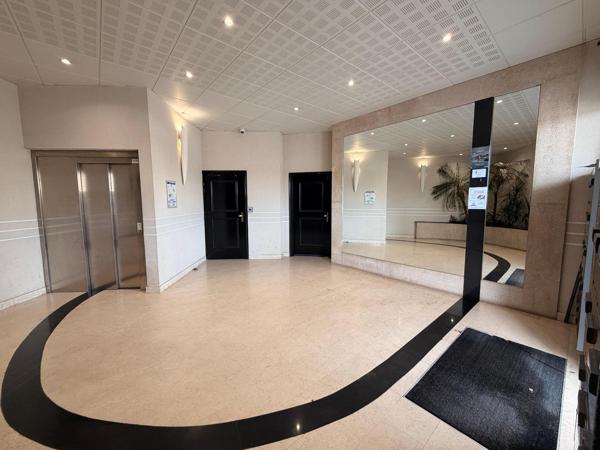 Appartement 3 pièces de 88 m² à Meyzieu