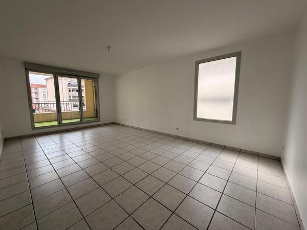Appartement 3 pièces de 88 m² à Meyzieu