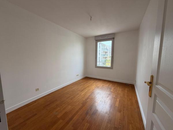 Appartement 3 pièces de 88 m² à Meyzieu