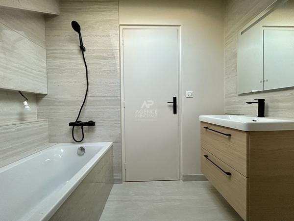 Maison Orgeval 7 pièces 5 chambres 161 m2 749 000 € **  - Référence  9026