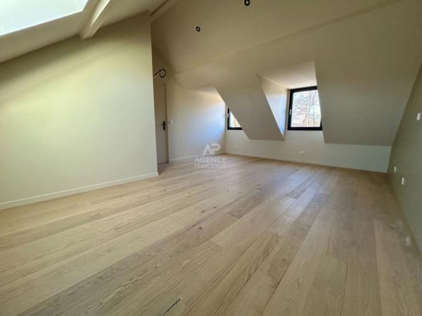 Maison Orgeval 7 pièces 5 chambres 161 m2 749 000 € **  - Référence  9026