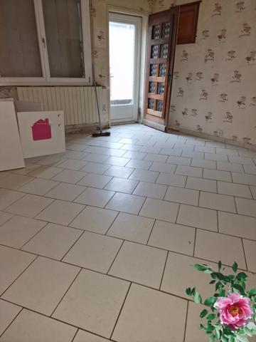 Dpt Vosges (88), à vendre secteur DARNEY - MAISON duplex P4 avec VERANDA et JARDINET