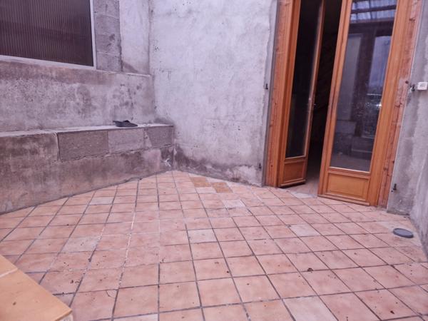 Dpt Vosges (88), à vendre secteur DARNEY - MAISON duplex P4 avec VERANDA et JARDINET