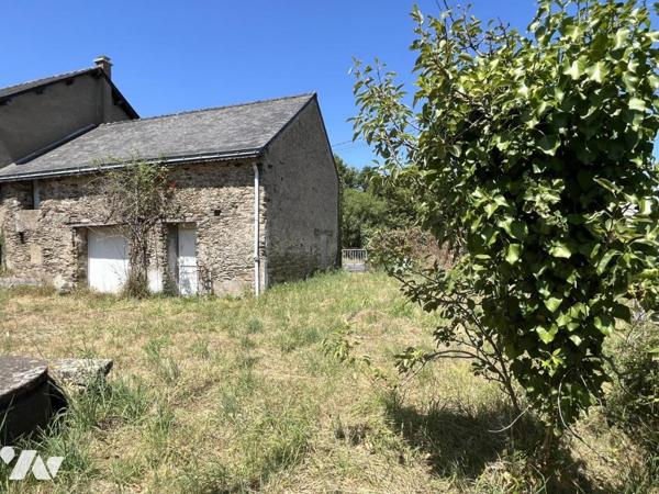 Terrain avec dépendance en pierre LA CHAPELLE SUR ERDRE