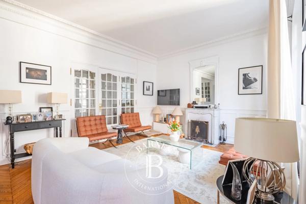 Saint-Germain-en-Laye, Appartement 2 Chambres -  91 m² à vendre