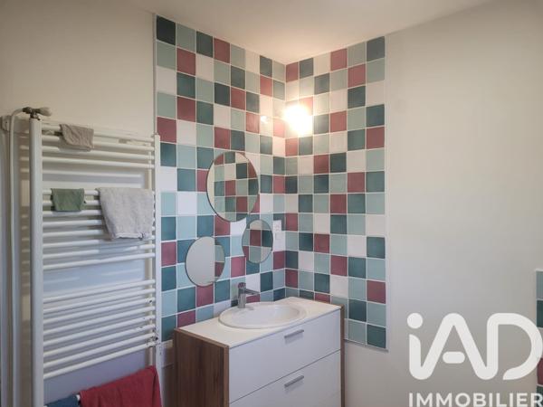 Maison à vendre 5 pièces 162 m² Saint-Geniès-de-Malgoirès