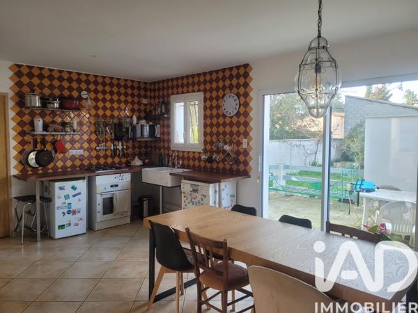 Maison à vendre 5 pièces 162 m² Saint-Geniès-de-Malgoirès