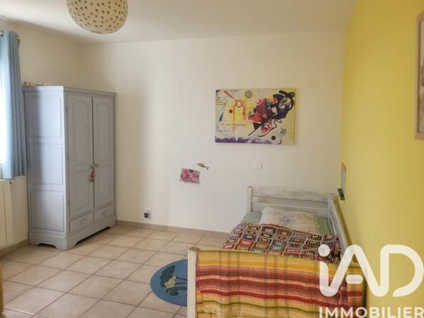 Maison à vendre 5 pièces 162 m² Saint-Geniès-de-Malgoirès