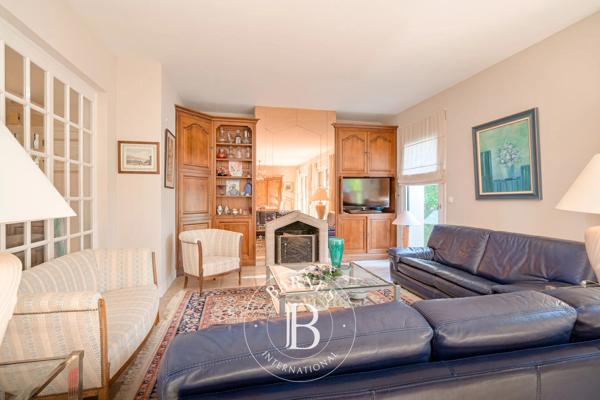 Hendaye, Maison de ville  300 m² à vendre