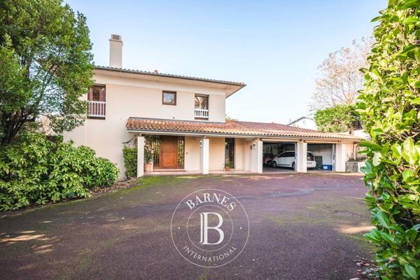 Hendaye, Maison de ville  300 m² à vendre