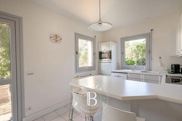 Hendaye, Maison de ville  300 m² à vendre