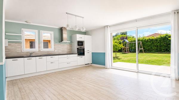 Maison à vendre  6 pièces - 125,90 m 2   CREON  - 33