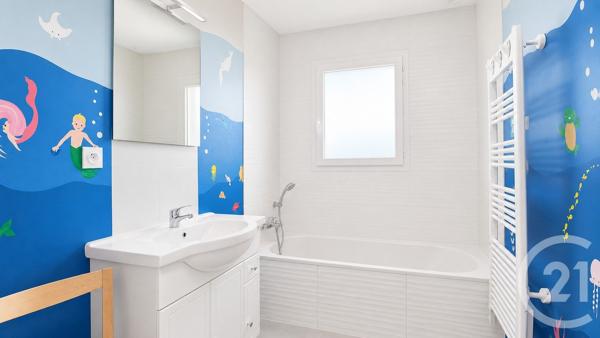 Maison à vendre  6 pièces - 125,90 m 2   CREON  - 33