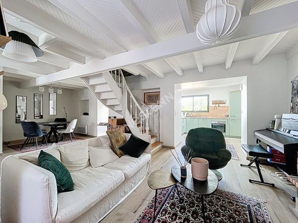 Charmante maison à vendre à Saint Jean de Boiseau 3 chambres , jardin et garage.