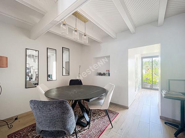 Charmante maison à vendre à Saint Jean de Boiseau 3 chambres , jardin et garage.