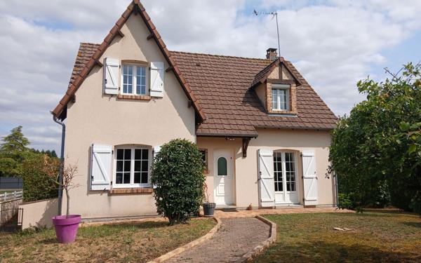 Maison à vendre    5 pièces • 131 m2 Trouy