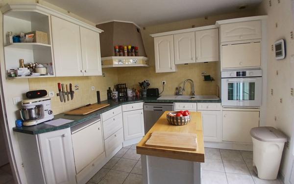 Maison à vendre    5 pièces • 131 m2 Trouy