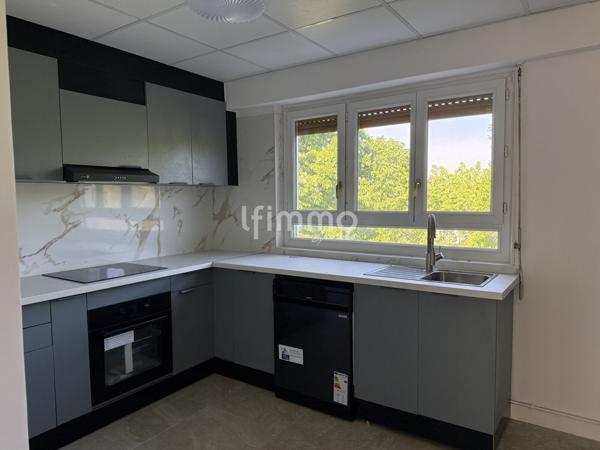 Chilly Mazarin / Appartement 4 pièces / Residence grand jardin