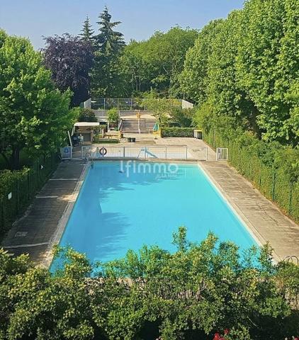 Chilly Mazarin / Appartement 4 pièces / Residence grand jardin