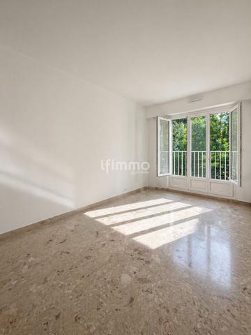 Chilly Mazarin / Appartement 4 pièces / Residence grand jardin