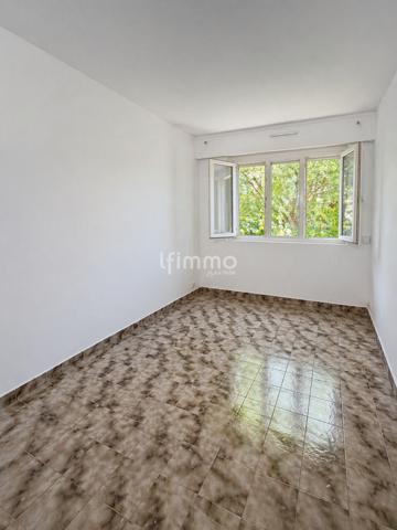Chilly Mazarin / Appartement 4 pièces / Residence grand jardin