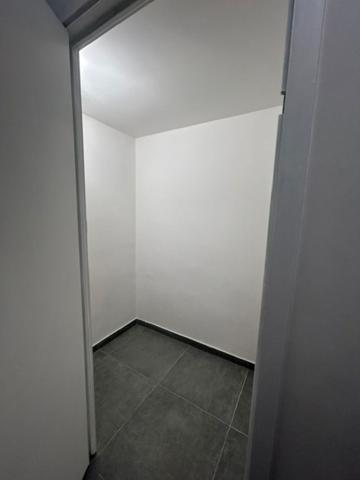 Local commercial Nice SCALIERO